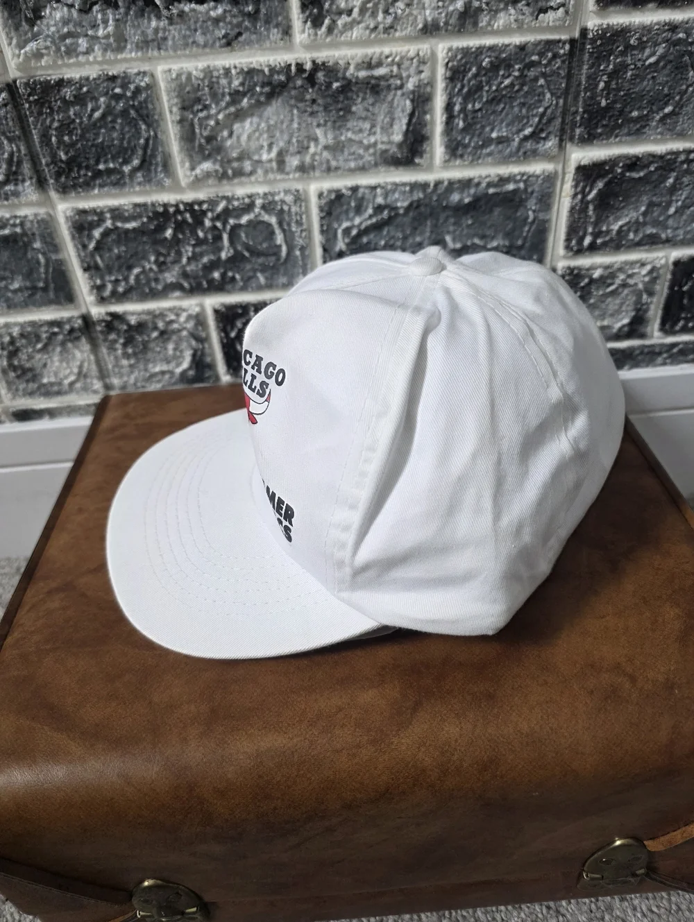 Vintage Universal Men's Chicago Bulls Gatorade Summer Basketball Clinics Cap
